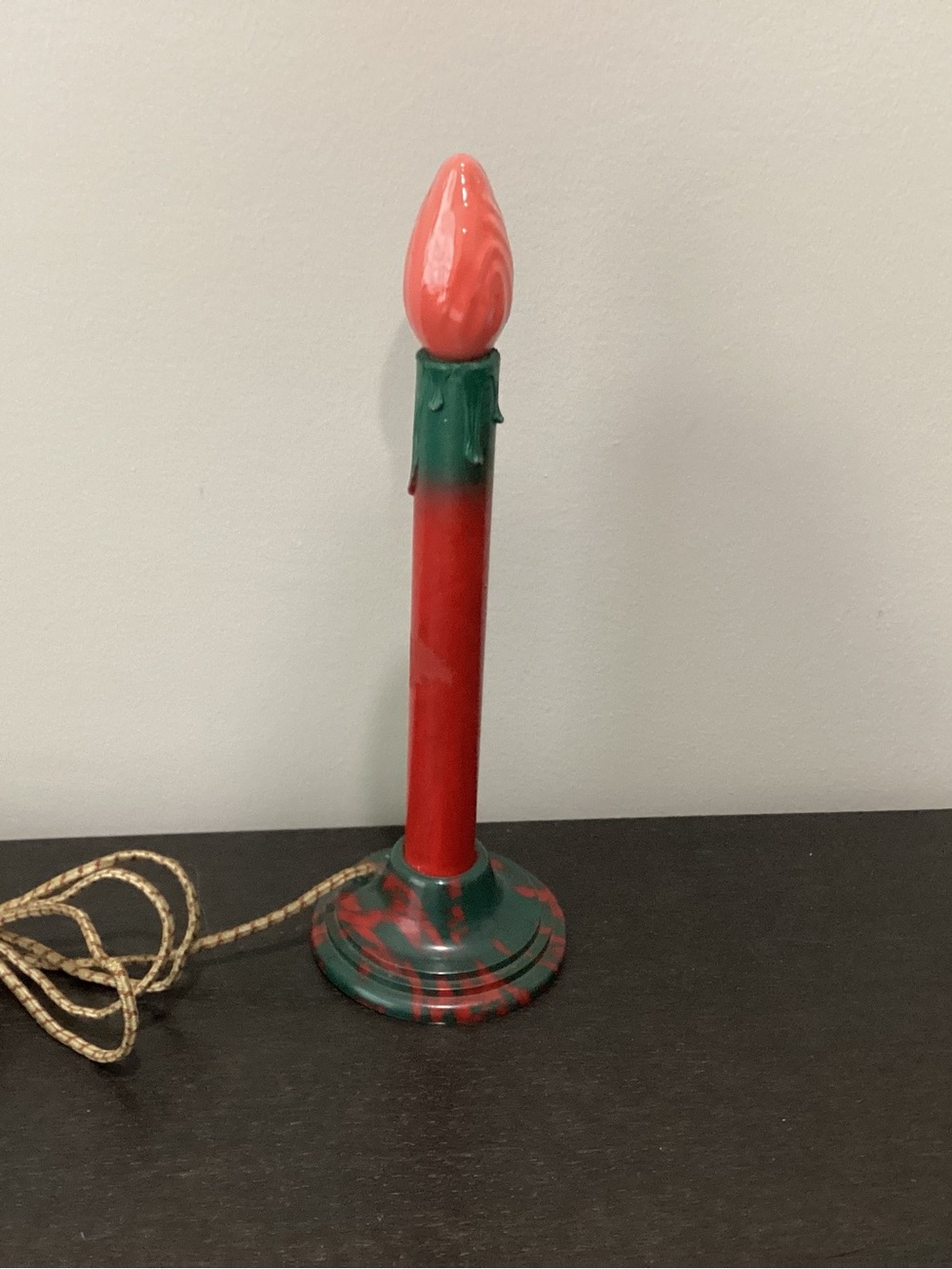 Vtg. Electric Christmas candolier, window candle designed with faux dripping